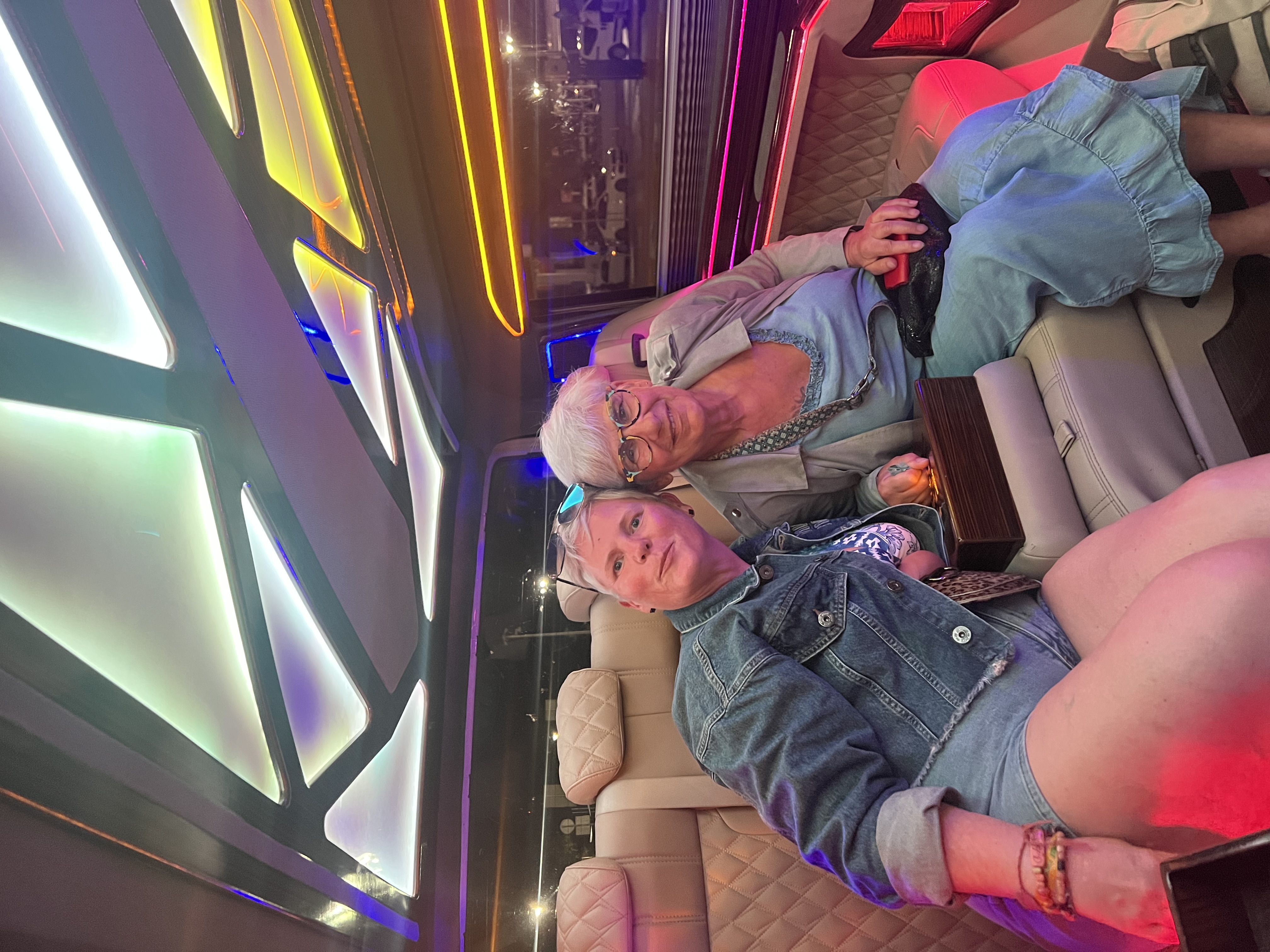 Privater Transfer Antalya Flughafen nach Side mit komfortablen VIP Fahrzeugen